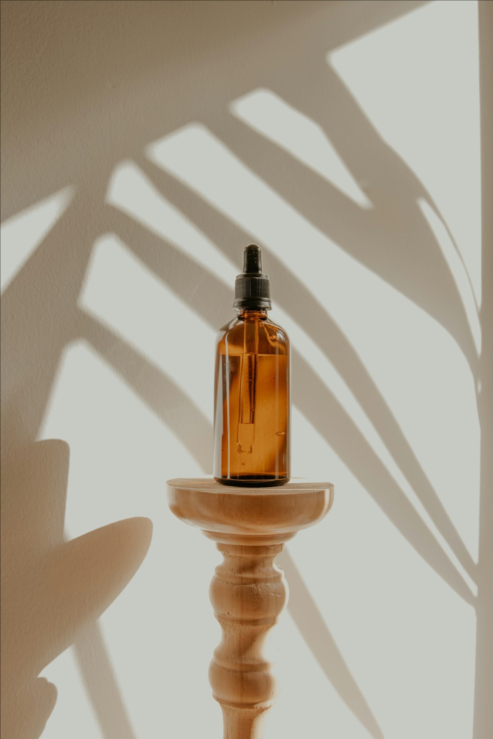 Custom glass bottle design and manufacturing